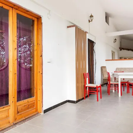 Pleasant Holiday In With Sea Beach Nearby Tropea