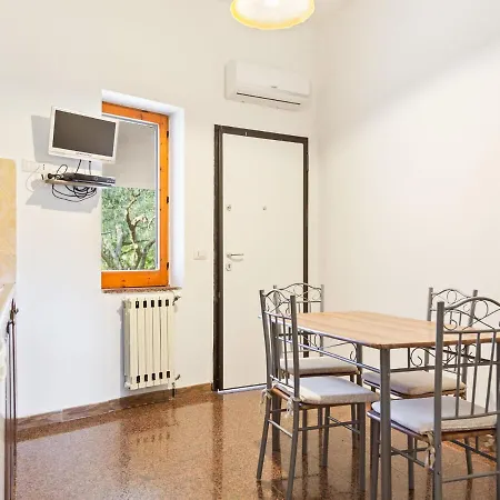 Pleasant Holiday In With Sea Beach Nearby Tropea