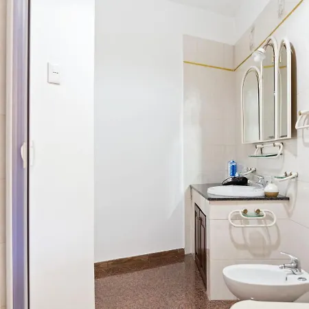 Pleasant Holiday In With Sea Beach Nearby Ferienhaus Tropea